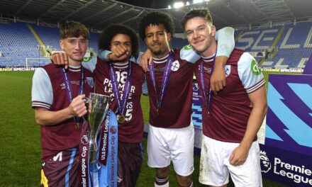 Młodzi piszą historię – West Ham U18 zdobywa Premier League Cup!